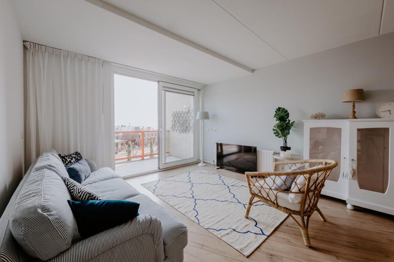 Stijlvol Appartement Op Strand Makkum Bagian luar foto